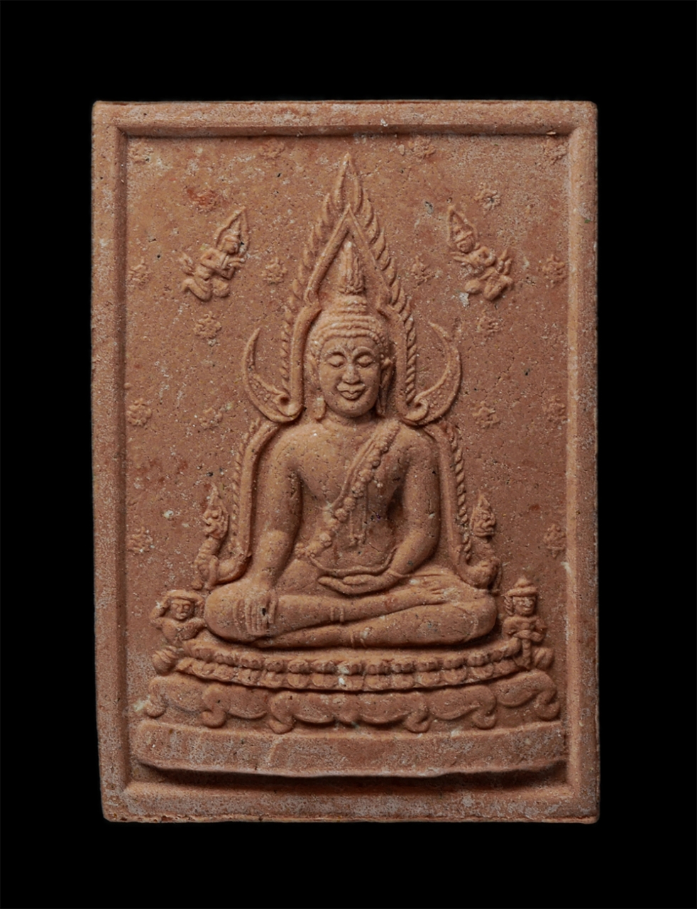 17Sep24 (125)ap.jpg - พระผงฉลองพุทธชยันตี ๒๖๐๐ ปี แห่งการตรัสรู้ พ.ศ.2555 พระพุทธชินราช หลังหลวงพ่อประสิทธิ์ ปุญฺญมากโร วัดป่าหมู่ใหม่ อ.แม่แตง จ.เชียงใหม่ เนื้อผงพุทธคุณ ผ [..] | https://kamulet.in.th